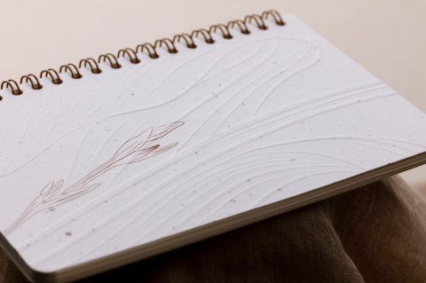 Notes na spirali 11x17 cm Tulip paper Notes na spirali 11x17 cm Tulip paper
